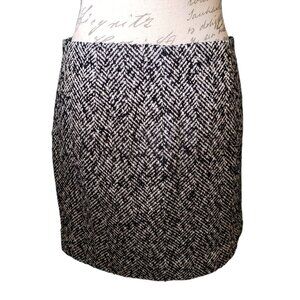 J Crew Sz. 2 Mini Skirt Black White Tweed Wool Blend Herringbone Lined Preppy